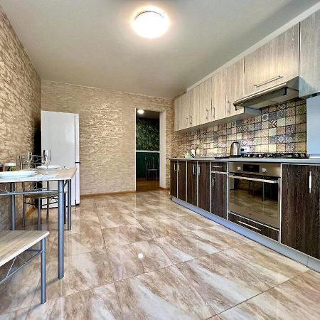 Apartpoltava Простора Однокімнатна Квартира В Новобудові, Корпусний Парк Eksteriør billede